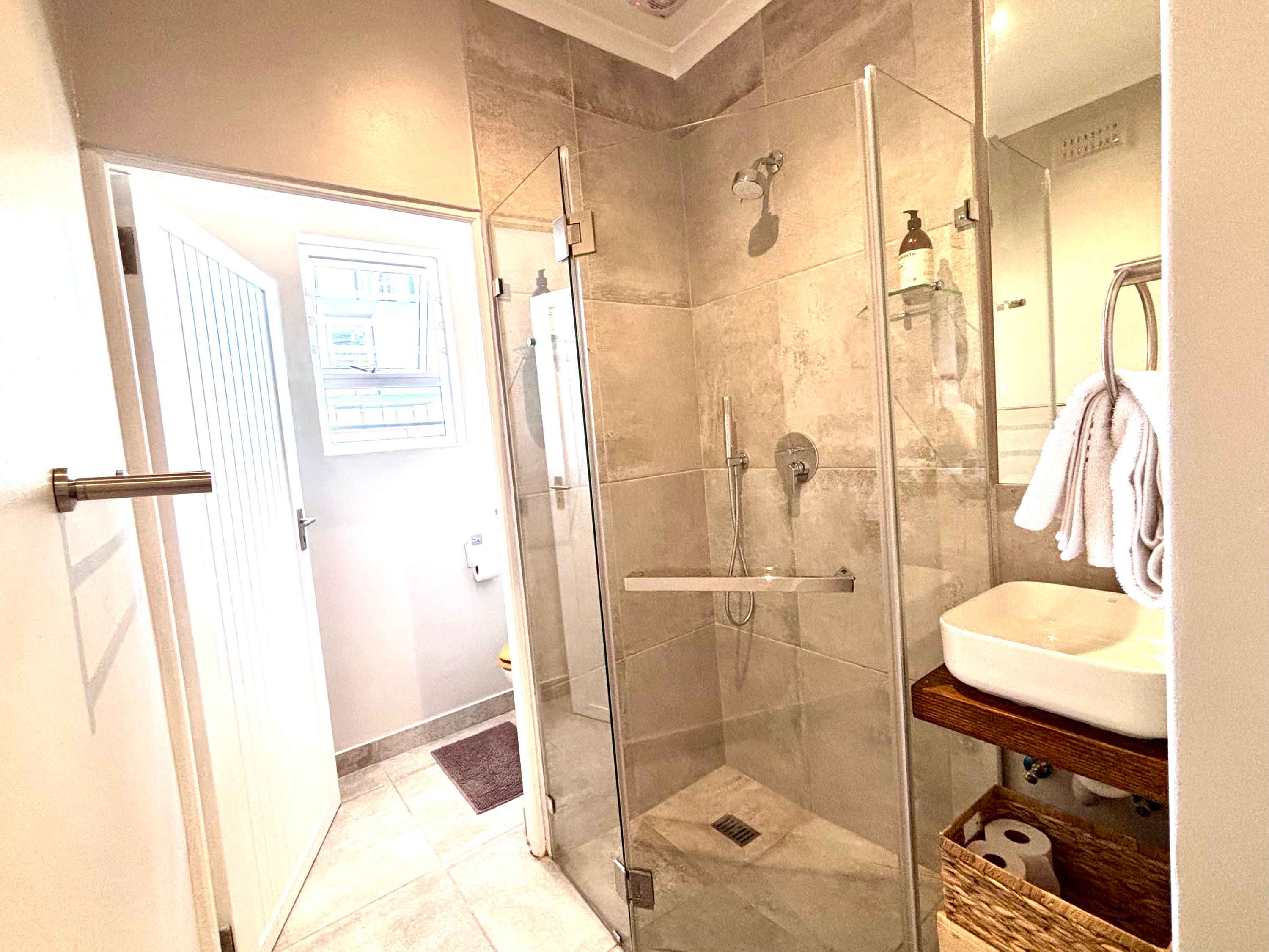 Bathroom at apartment (Shower, toilet...)